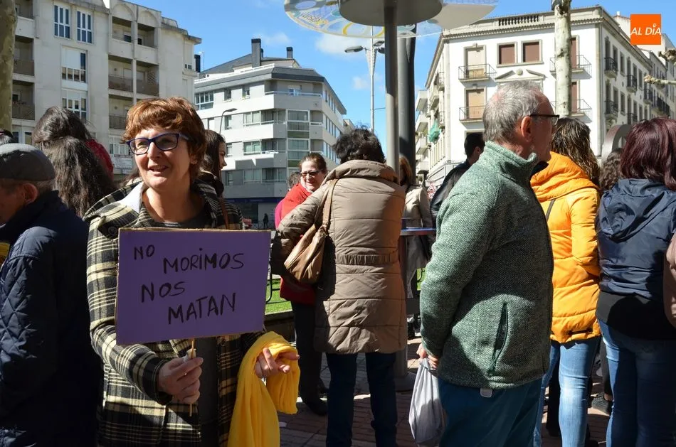 Foto 8 - La Manifestaci&oacute;n Feminista del D&iacute;a de la Mujer multiplica considerablemente el n&uacute;mero de...