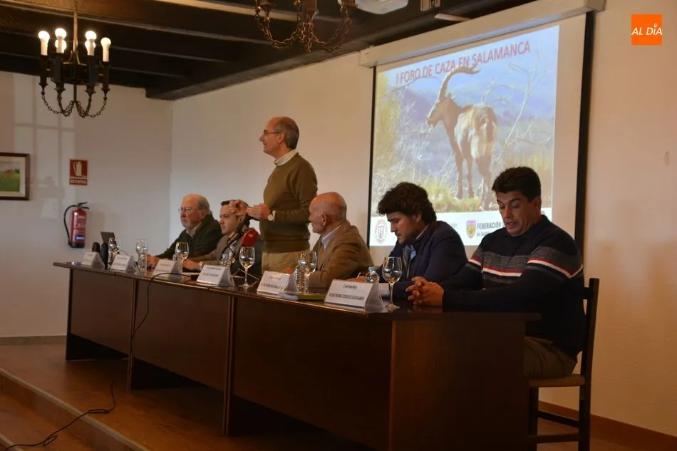 Foto 8 - M&aacute;s de un centenar de cazadores salmantinos reivindican la caza y su importancia en Salamanca en...