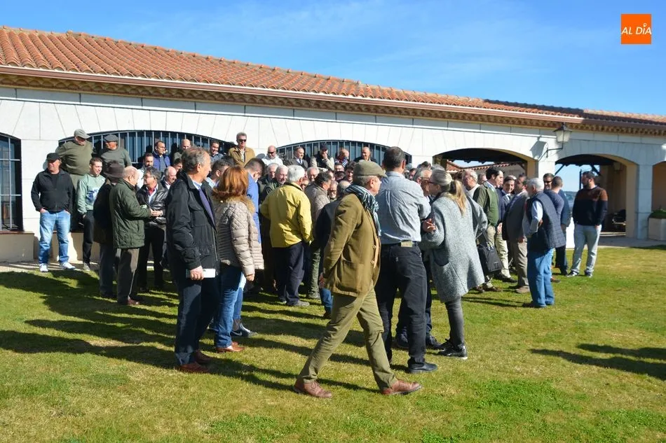 Foto 3 - M&aacute;s de un centenar de cazadores salmantinos reivindican la caza y su importancia en Salamanca en...
