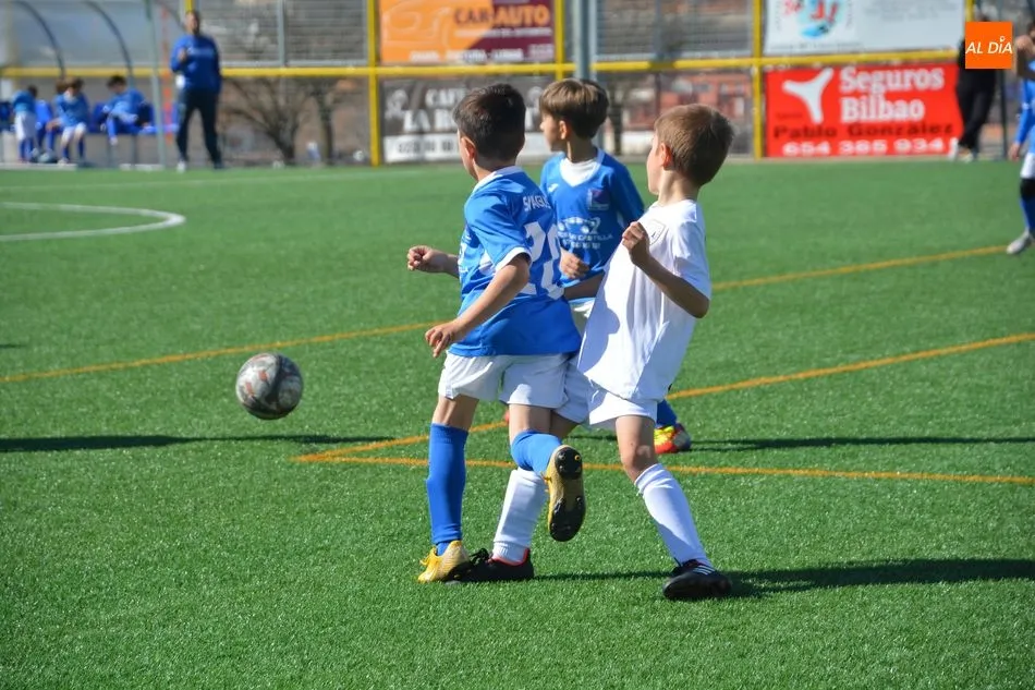 Foto 4 - Resultados, clasificaciones e im&aacute;genes del f&uacute;tbol base provincial