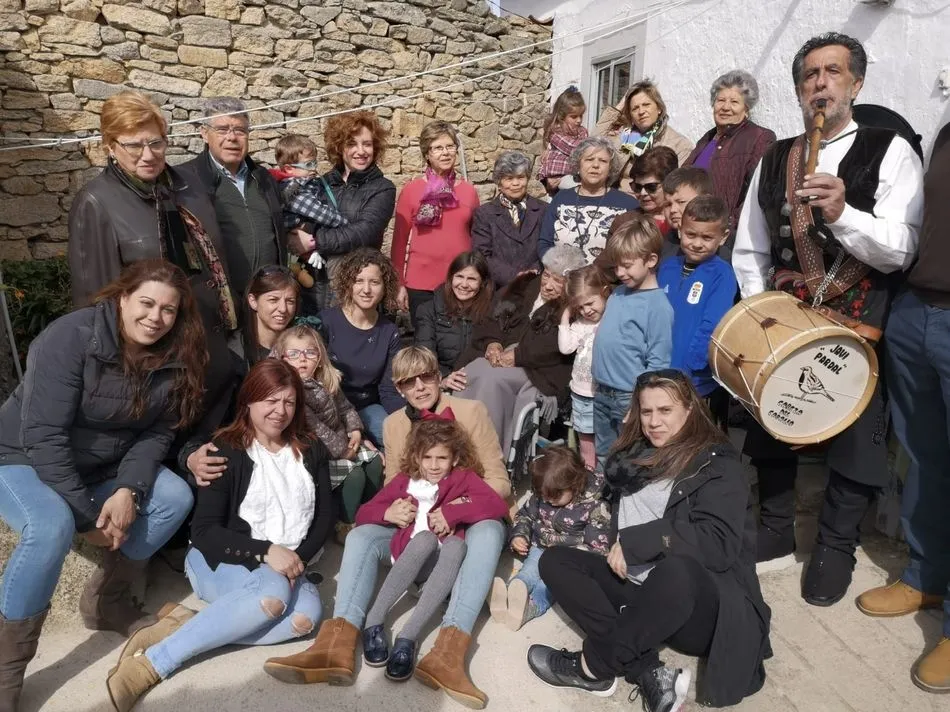 Foto 2 - Consuelo Ballesteros Pascual celebra su 103 cumplea&ntilde;os rodeada de sus seres queridos &nbsp;  