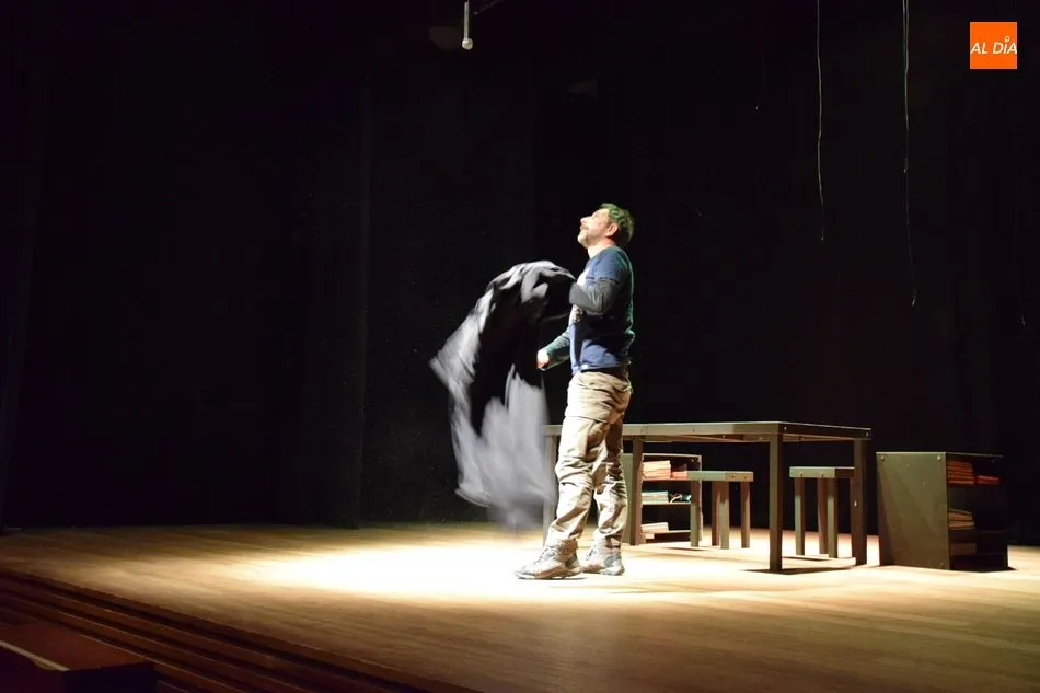 Foto 2 - Teatro delle Briciole acerca el mundo del libro a los m&aacute;s peque&ntilde;os
