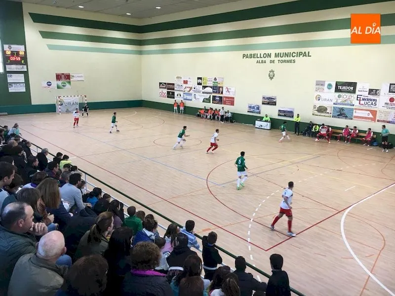 La afición respondió bajando a animar a su equipo