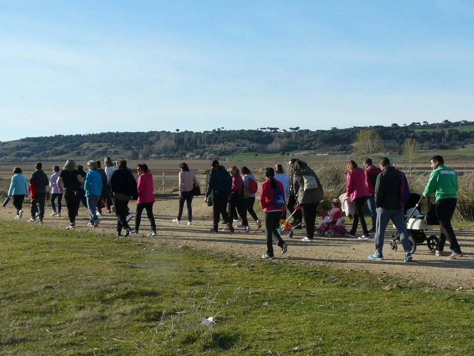 Foto 5 - Mujeres de Babilafuente caminan por la igualdad