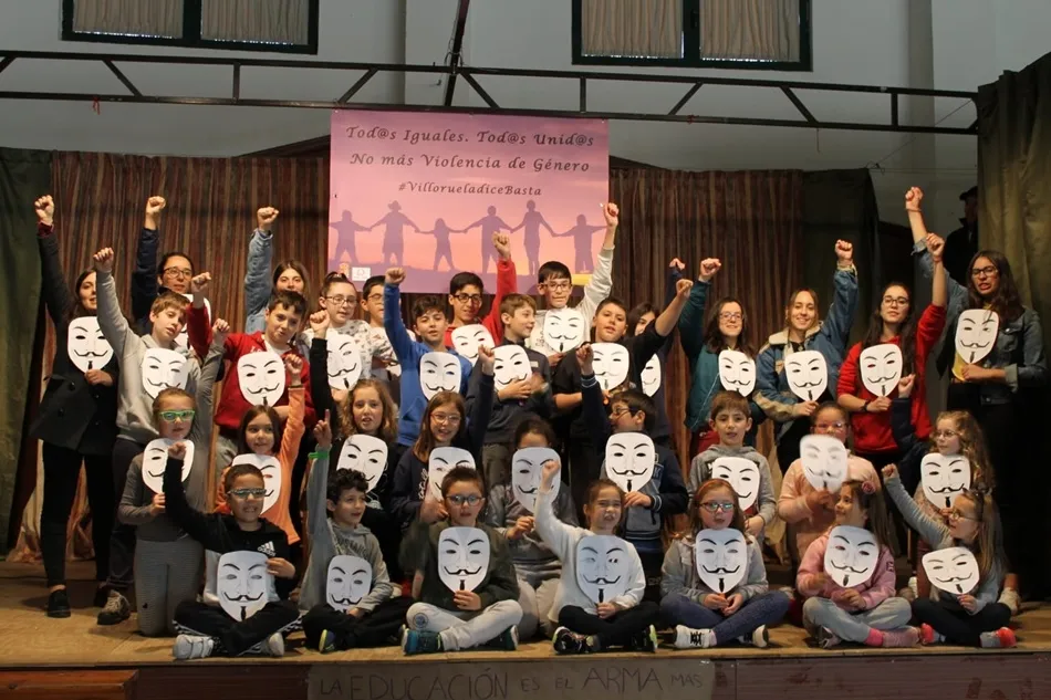Foto 8 - Villoruela dice &ldquo;basta&rdquo; a la violencia de g&eacute;nero
