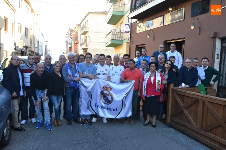Foto 6 - Tom&aacute;s Roncero transmite a los hinchas madridistas mirobrigenses su total devoci&oacute;n por el Club  