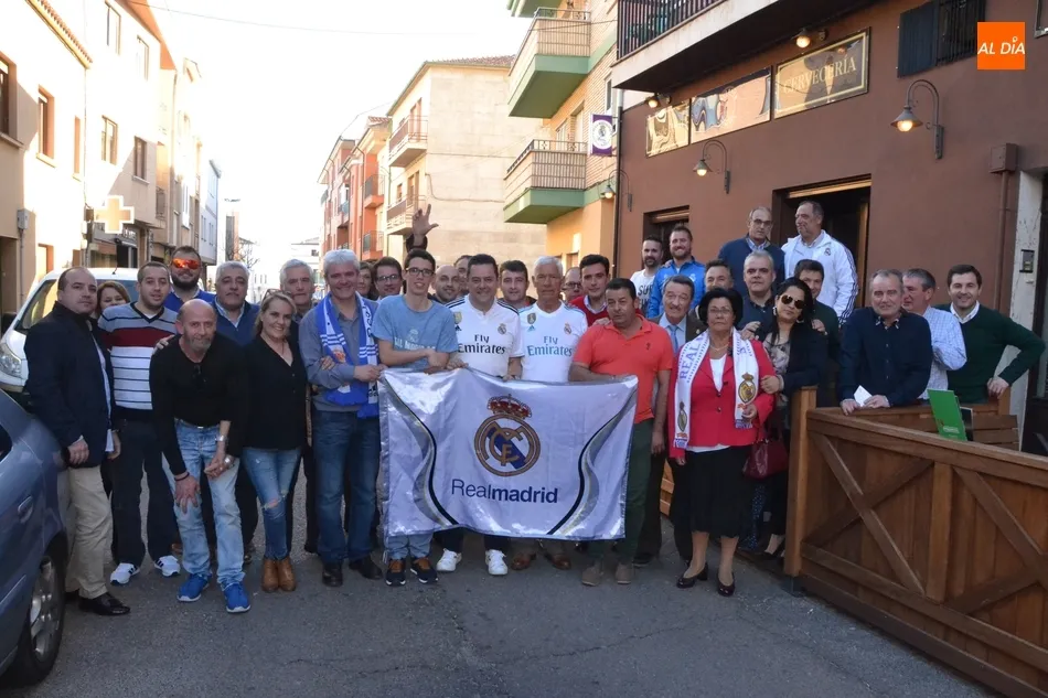 Foto 7 - Tom&aacute;s Roncero transmite a los hinchas madridistas mirobrigenses su total devoci&oacute;n por el Club  