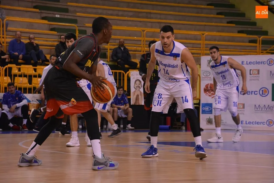 Foto 6 - La Antigua CB Tormes consigue una important&iacute;sima victoria tras dos pr&oacute;rrogas (99-91)