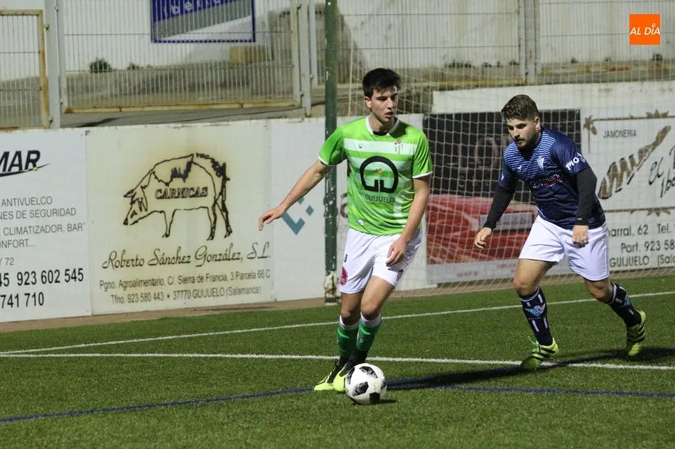 Foto 4 - El Guijuelo B empata con el Villamayor en un competido encuentro (1-1)