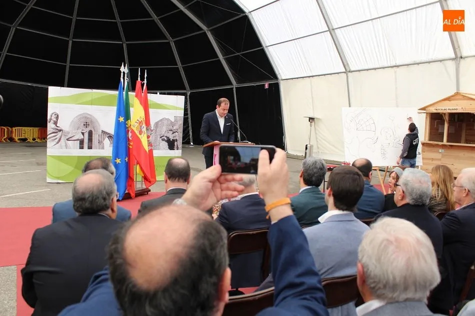 Foto 11 - Figueira invita a Salamanca a afrontar juntos el desaf&iacute;o de la reapertura del Tren del Duero  