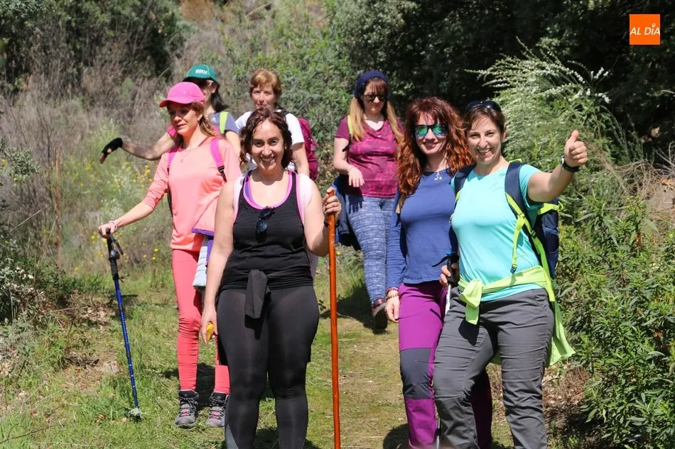 Foto 8 - Cerca de un millar de personas se congregan en Vilvestre en la XXIV Marcha &lsquo;Arribes del Duero&rsquo;  