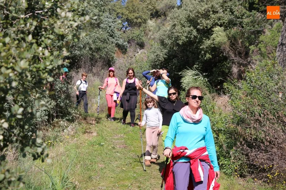 Foto 6 - Cerca de un millar de personas se congregan en Vilvestre en la XXIV Marcha &lsquo;Arribes del Duero&rsquo;  
