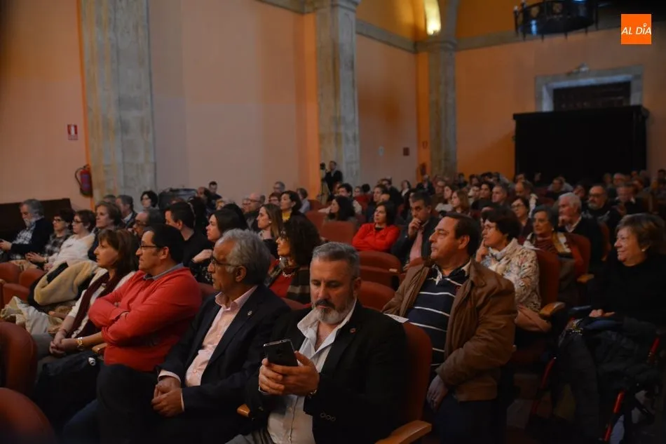 Foto 7 - La banda de Estrela da Beira anticipa la Semana Santa con un concurrido concierto
