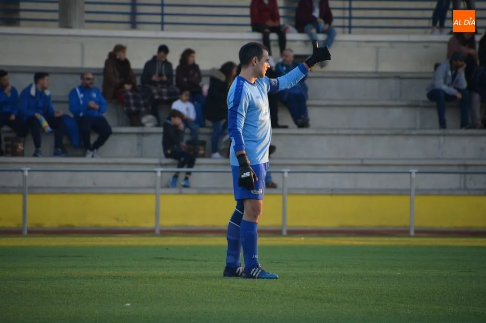 Foto 5 - El Salamanca UDS &lsquo;B&rsquo; no falla y amarra el primer puesto tras ganar el derbi ante el B&eacute;jar (1-2)