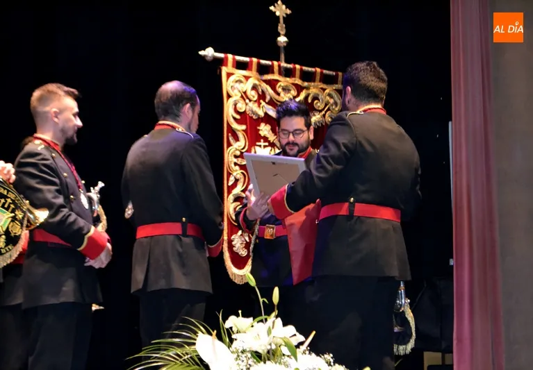 Foto 8 - Juan Jos&eacute; Villaca&ntilde;as pone en valor el esfuerzo cofrade en favor de la Semana Santa durante la...