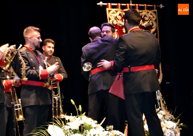 Foto 4 - Juan Jos&eacute; Villaca&ntilde;as pone en valor el esfuerzo cofrade en favor de la Semana Santa durante la...