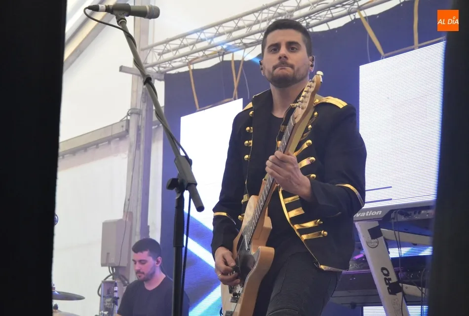 Foto 10 - La entrega de premios y una tarde de buena m&uacute;sica dan carpetazo a un gran Carnaval  