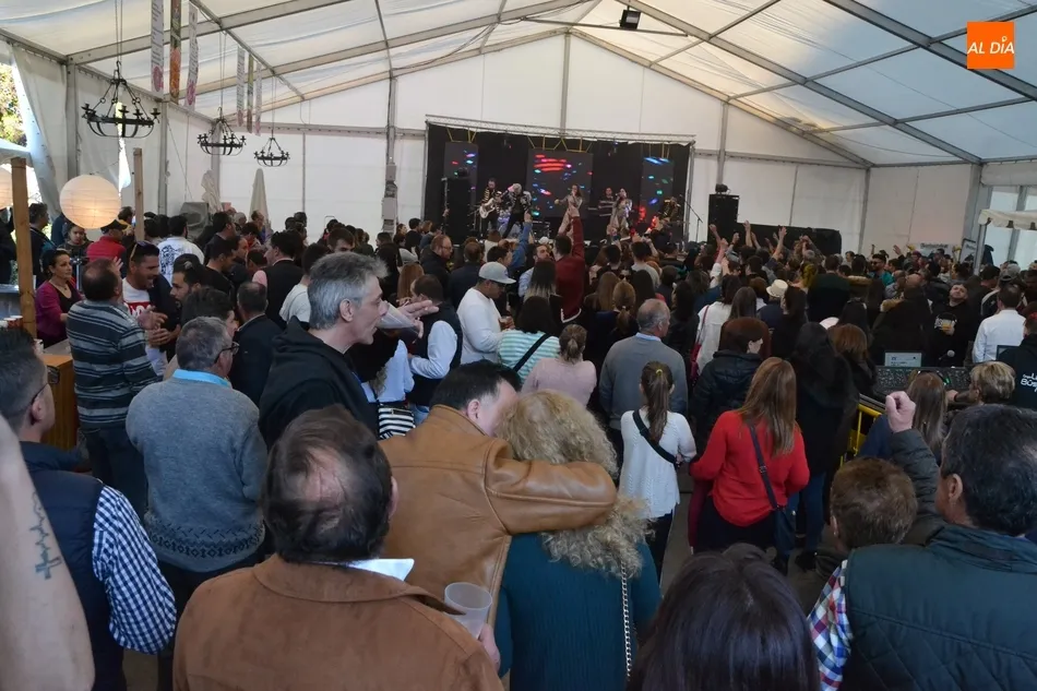Foto 6 - La entrega de premios y una tarde de buena m&uacute;sica dan carpetazo a un gran Carnaval  