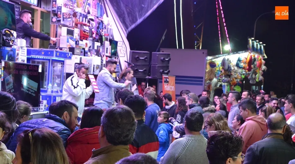 Foto 8 - La zona de ferias vive su &uacute;ltima gran tarde incluyendo un viaje como premio especial  