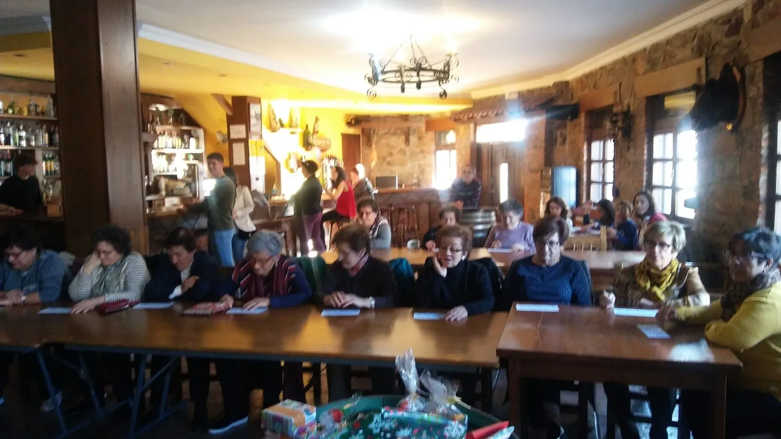 Foto 6 - Un bingo solidario completa los actos por el D&iacute;a de la Mujer en Fuenteguinaldo  