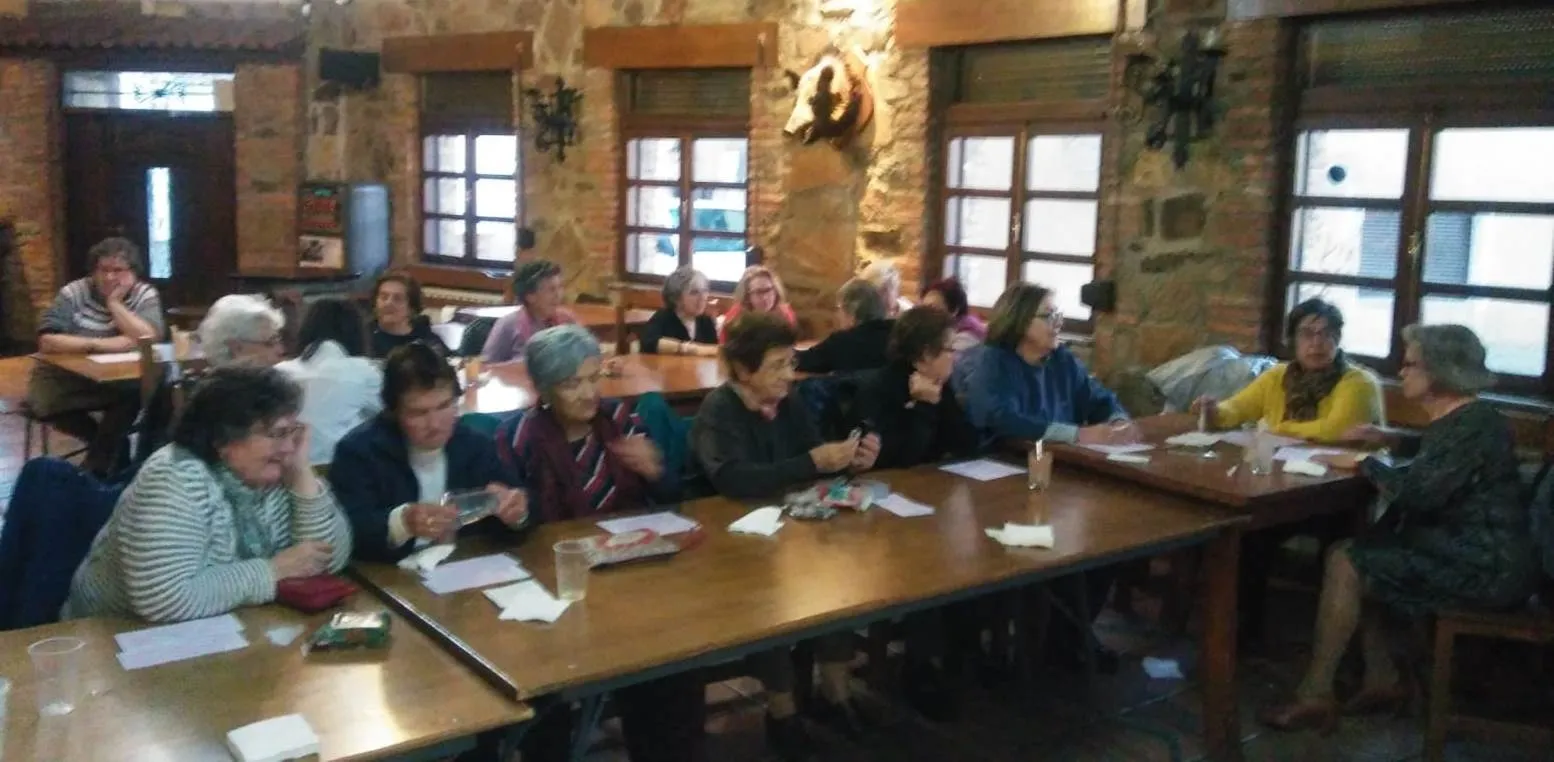Foto 3 - Un bingo solidario completa los actos por el D&iacute;a de la Mujer en Fuenteguinaldo  