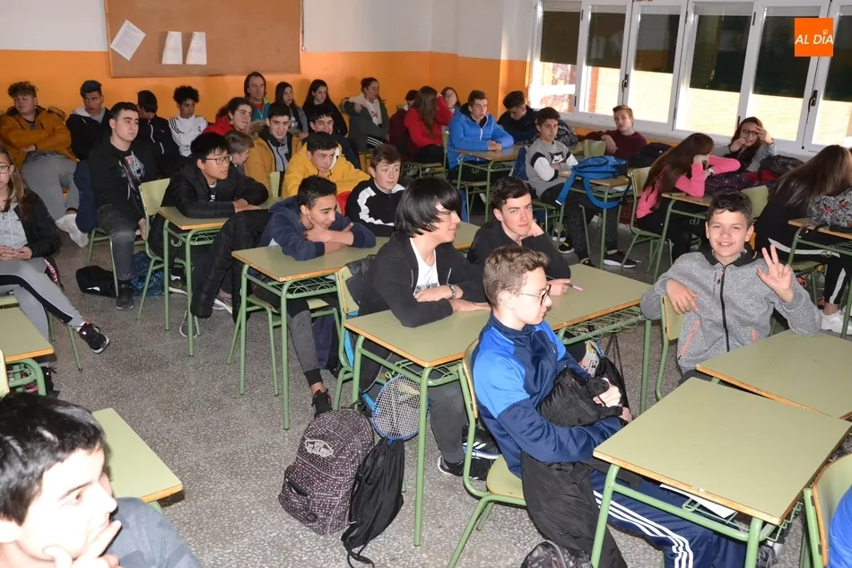 Jóvenes estudiantes de Ingeniería derriban mitos en torno a la presencia de mujeres en esas...
