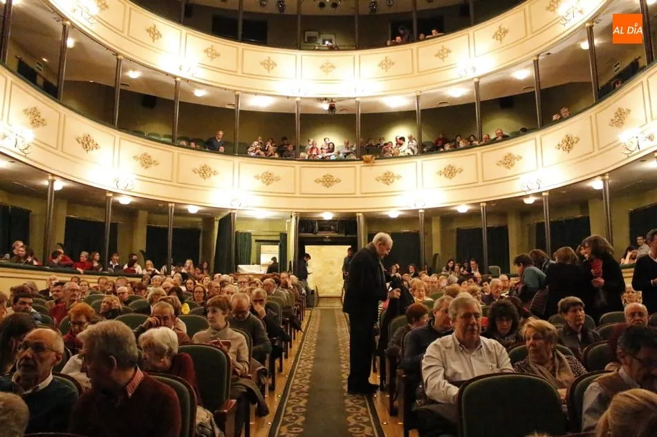 Foto 8 - Brillante concierto del joven pianista Juan P&eacute;rez Florist&aacute;n en el Teatro Liceo