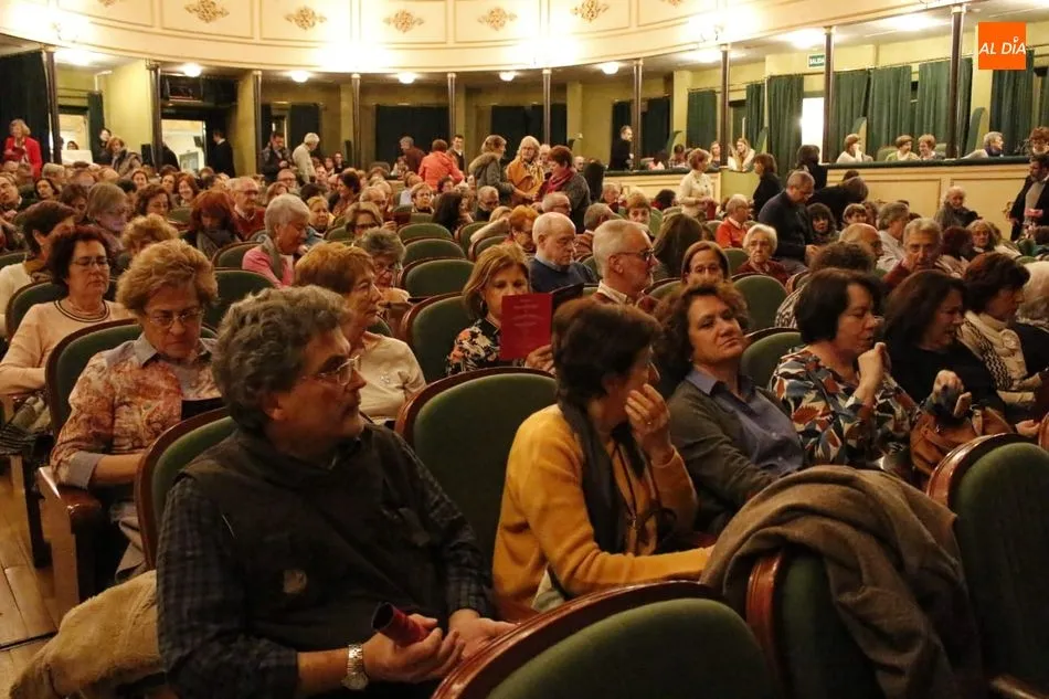 Foto 4 - Brillante concierto del joven pianista Juan P&eacute;rez Florist&aacute;n en el Teatro Liceo