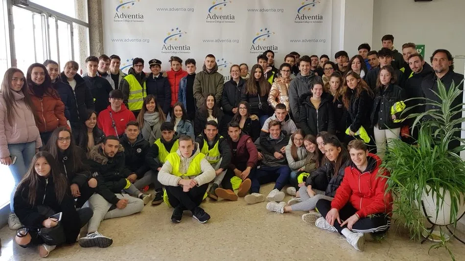 Foto 4 - La Universidad de Salamanca muestra sus atractivos a m&aacute;s de 4.000 futuros estudiantes