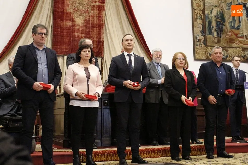 Foto 3 - Junta y Universidad recuerdan a las v&iacute;ctimas del terrorismo en un emotivo acto
