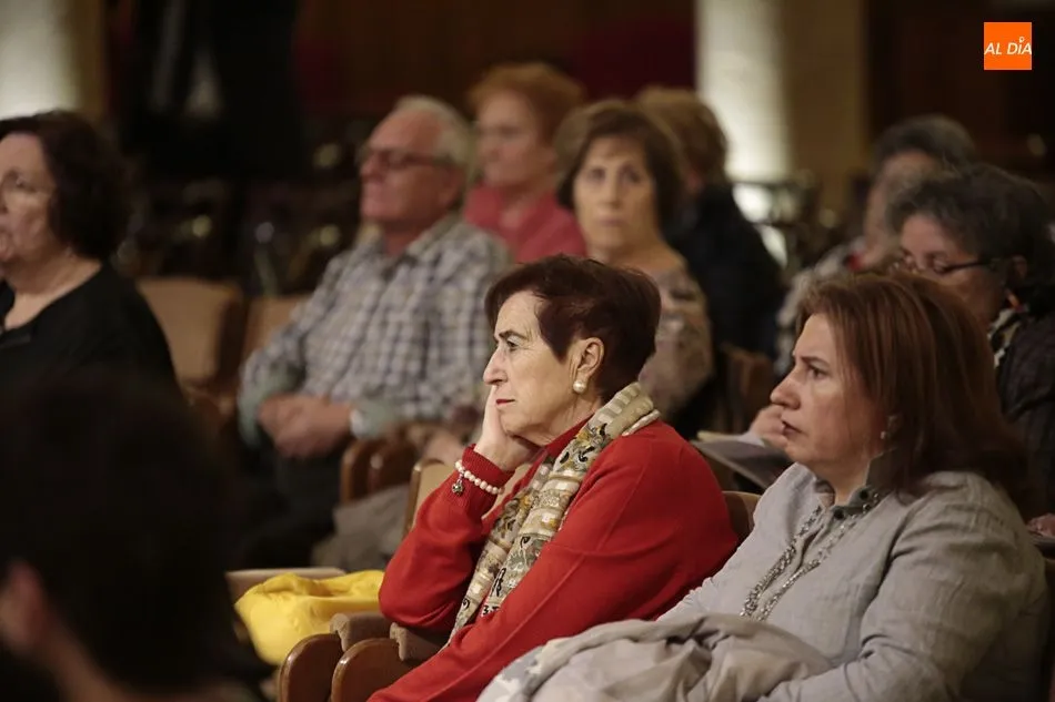 Foto 9 - Enriquecedora mesa redonda en el Casino sobre los &lsquo;75 a&ntilde;os de Perd&oacute;n&rsquo;