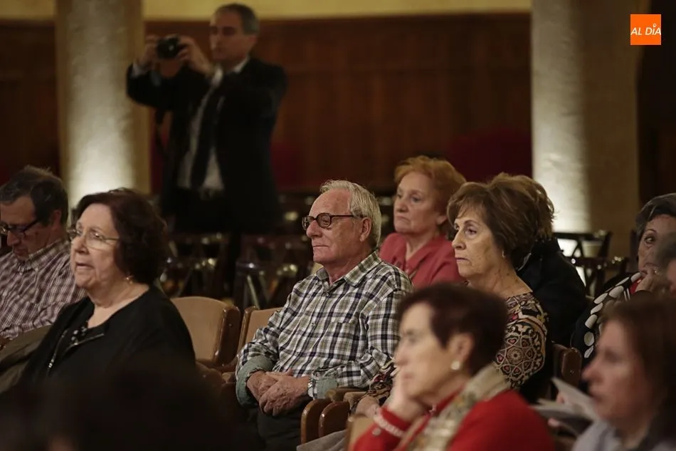 Foto 7 - Enriquecedora mesa redonda en el Casino sobre los &lsquo;75 a&ntilde;os de Perd&oacute;n&rsquo;