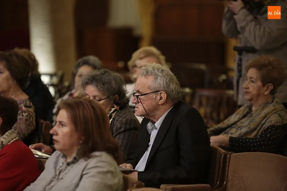 Foto 5 - Enriquecedora mesa redonda en el Casino sobre los &lsquo;75 a&ntilde;os de Perd&oacute;n&rsquo;