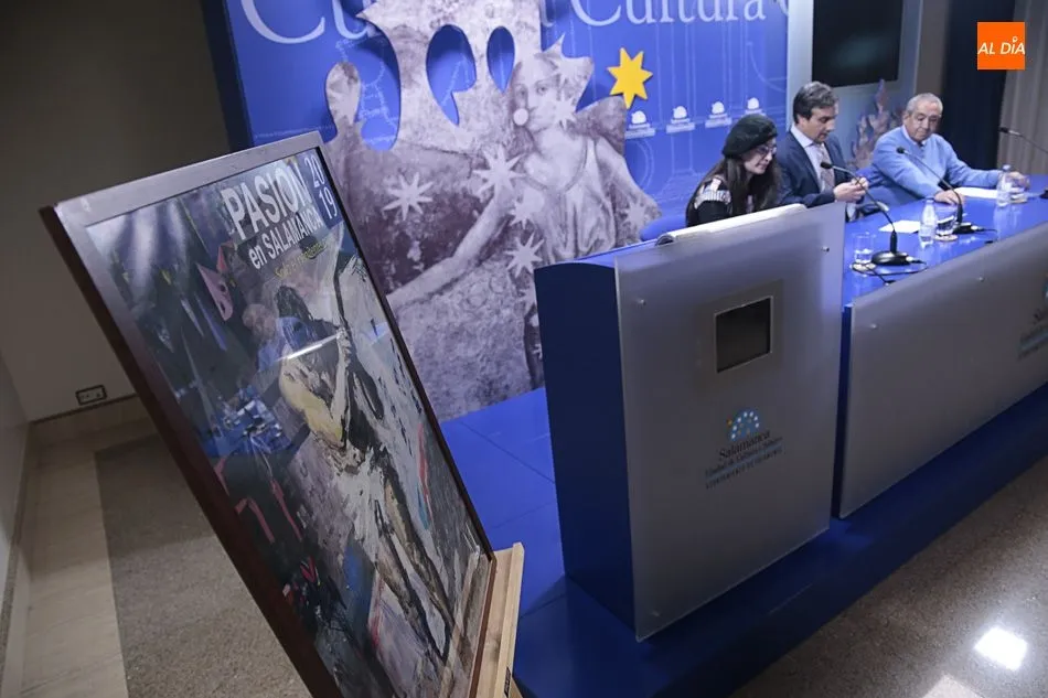 Foto 10 - La Tertulia Cofrade Pasi&oacute;n descubre su cartel anunciador de la Semana Santa  