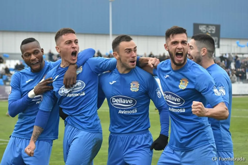 Los jugadores del Fuenlabrada celebran un gol / Fuenlabrada CF