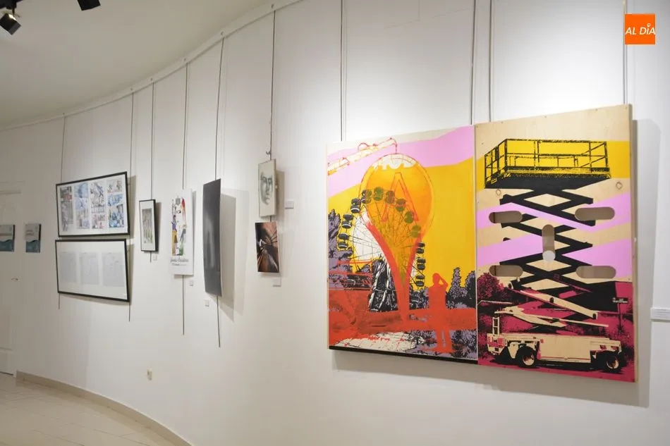 Foto 10 - El Ayuntamiento expone las obras ganadoras del certamen &lsquo;J&oacute;venes Creadores&rsquo;
