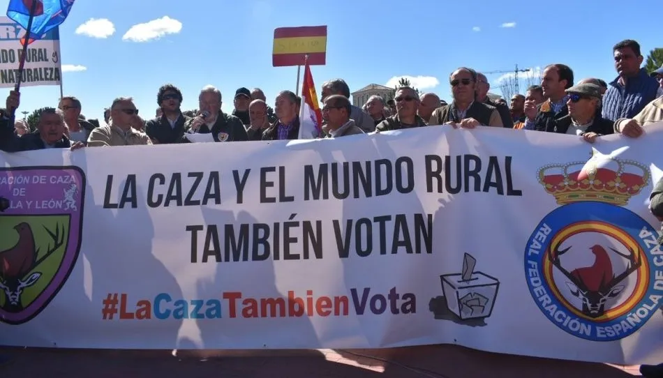 Manifestación regional en defensa de la caza. Foto @ASAJACyL
