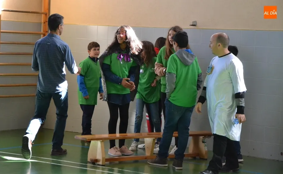 Foto 11 - Harry Potter gu&iacute;a por el IES Tierra a los futuros alumnos del centro  