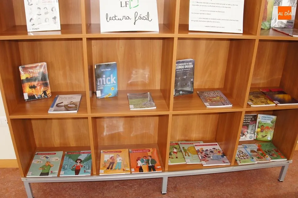 Foto 4 - La Biblioteca David Hern&aacute;ndez aumenta su fondo de &lsquo;lectura f&aacute;cil&rsquo;
