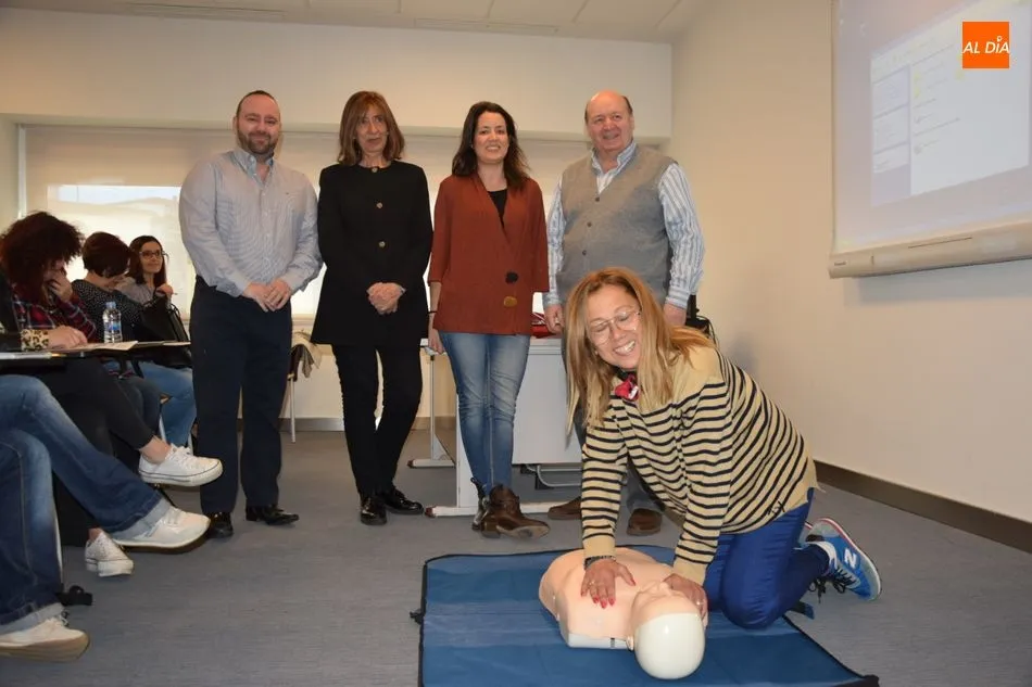 Foto 4 - La Asociaci&oacute;n El Paciente Experto imparte el primer curso &lsquo;RCP y uso del desfibrilador&rsquo;