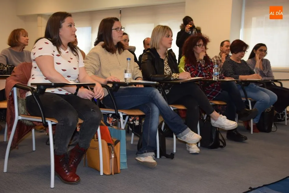 Foto 2 - La Asociaci&oacute;n El Paciente Experto imparte el primer curso &lsquo;RCP y uso del desfibrilador&rsquo;