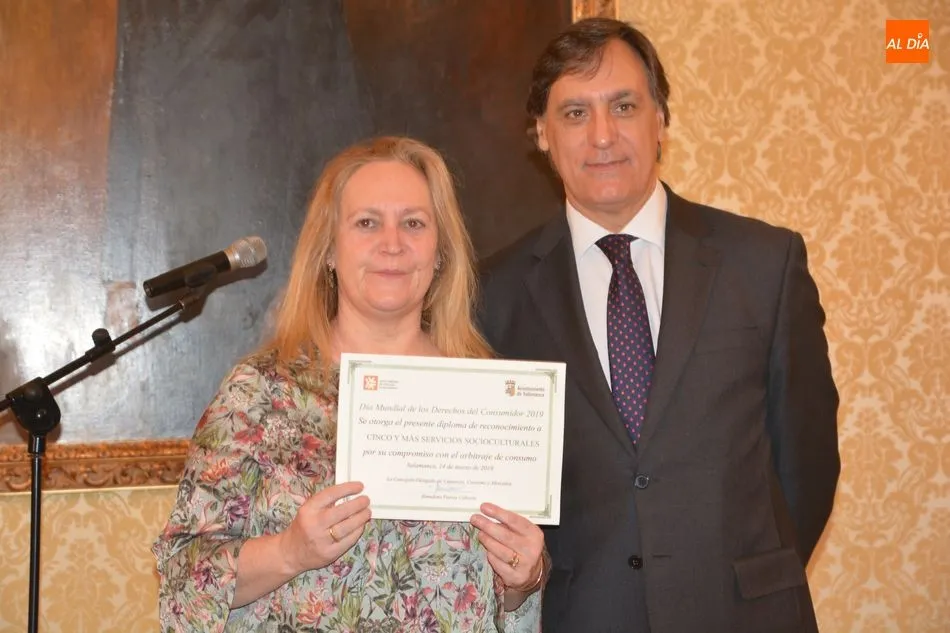 Foto 6 - El Ayuntamiento premia a los establecimientos adheridos a la Junta Arbitral de Consumo
