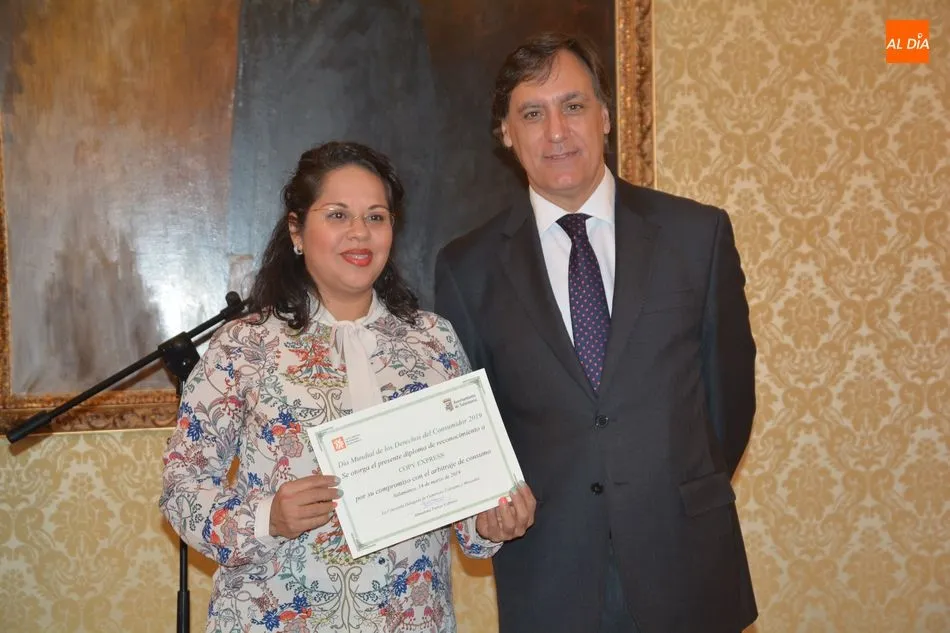 Foto 5 - El Ayuntamiento premia a los establecimientos adheridos a la Junta Arbitral de Consumo