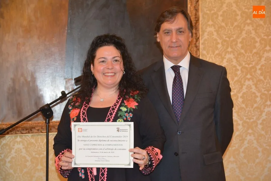 Foto 3 - El Ayuntamiento premia a los establecimientos adheridos a la Junta Arbitral de Consumo