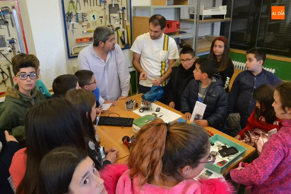 Foto 8 - Los institutos de Secundaria rematan sus jornadas de Puertas Abiertas  