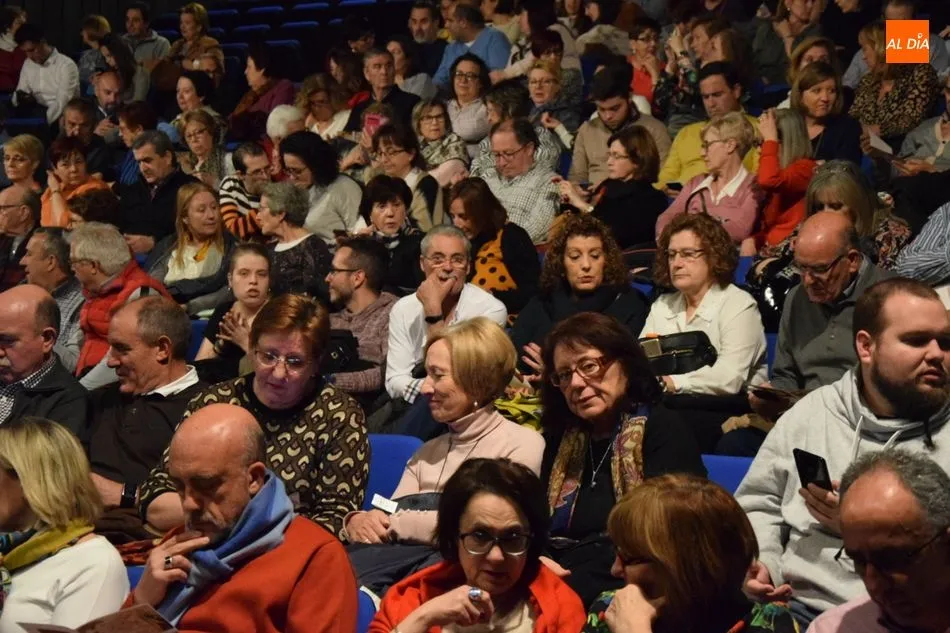 Foto 10 - La &lsquo;Historia de la doncella elocuent&iacute;sima Luisa de Medrano&rsquo; llena el Teatro Juan del Enzina