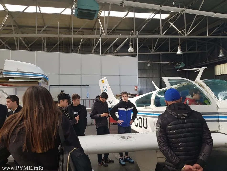Foto 3 - El Grado Universitario en Piloto de Aviaci&oacute;n Comercial, protagonista en la Jornada de Puertas...