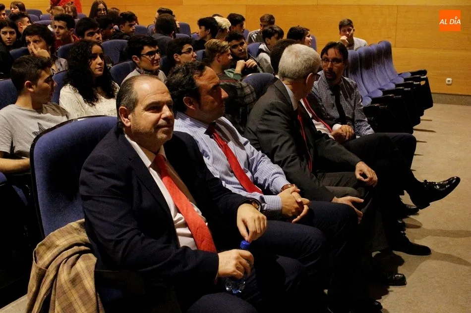 Foto 3 - Las II Jornadas sobre educaci&oacute;n financiera formar&aacute;n a m&aacute;s de 200 escolares de Salamanca