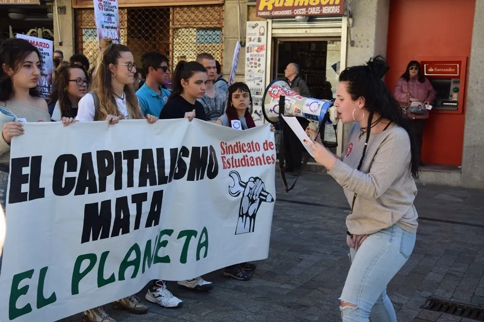 Foto 11 - M&aacute;s de 400 manifestantes se unen a las movilizaciones europeas contra el cambio clim&aacute;tico
