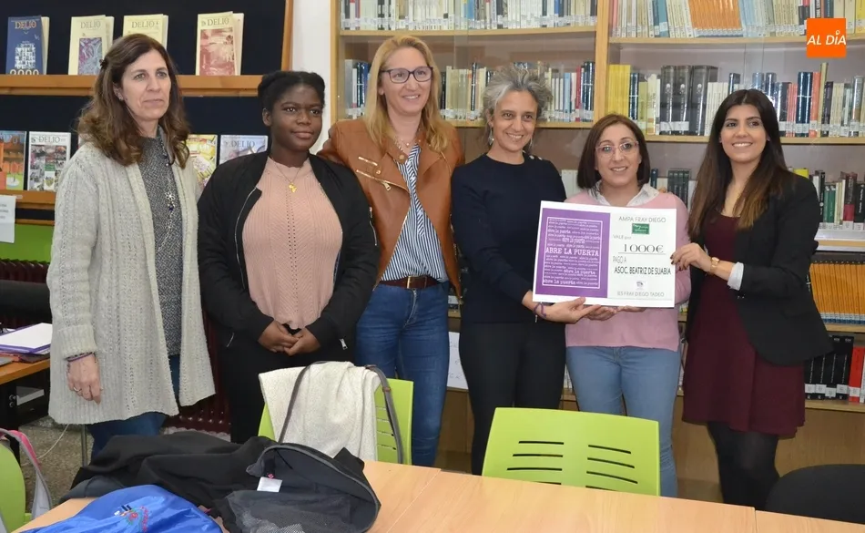 La AMPA del Fray Diego hace entrega de 1.000€ a la Fundación Beatriz de Suabia  